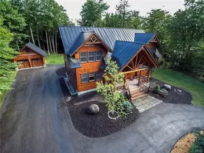 New Large Adirondack Lodge with Pond Waterfront and A/C - Image 2