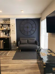 Brand New Rustic Private Bachelor Suite in Vaughan - Image 5