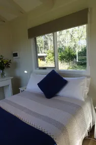 The Hut King Valley - Image 3