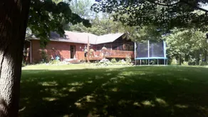 14 acre forest solitude 2 bed Guesthouse w/Pool - Image 2