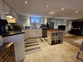 Basement Oasis - high speed Wi-Fi *work from home* - Image 5