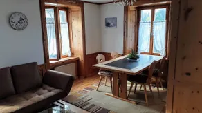 2-room Grisons apartment with flair - Image 3