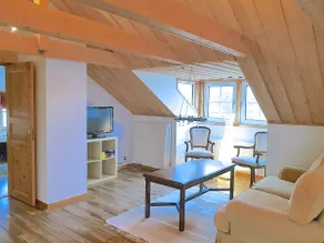 Large, lovely loft in turn-of-the-century house, Skara - Image 5