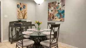 HomeAwayFromHomeB/Business/Family home w/office - Image 3