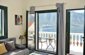 Beautiful Apartment With Breathtaking View - Image 3
