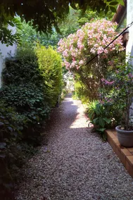Charming base in the heart of Angouleme - Image 3