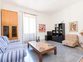 Vatican Comfortable Sunny Apartment - Image 2