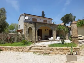 Old Stone Farmhouse newly renovated with a large garden in Castellabate - Image 2