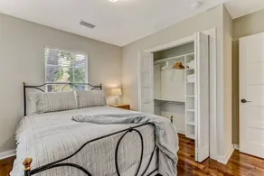 Serene Cottage in Walkable, Historic San Marco - Image 2