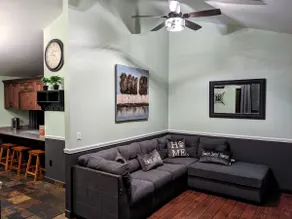 Duplex House: 6 BR, 2 kitchens, Groups, Desks, BBQ - Image 3