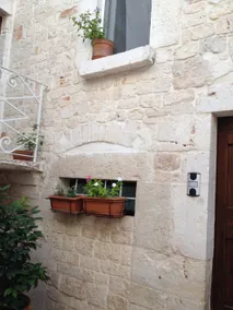 Tower-Stone house in the historic center - Image 3