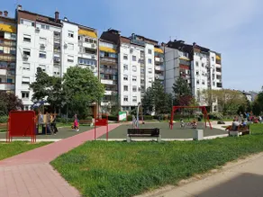 Serbian home - Gandijeva 184, free parking, blok 44 - Image 3