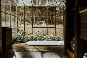 Rustic Yet Luxurious Cabin in the Redwoods - Image 3