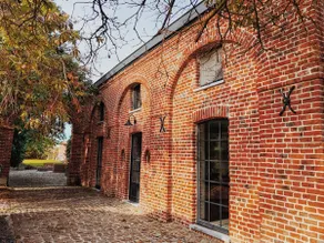 Cocoon house. - Image 2