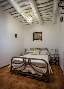 Typical House in Bubion (Casa el Porton) - Image 4