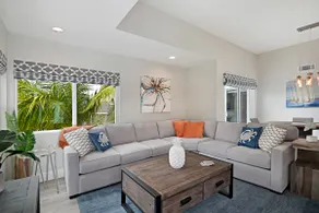 Chic Upstairs Condo Steps from Strands Beach - Image 4