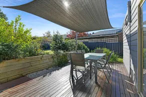Cottage on Lords - Image 3