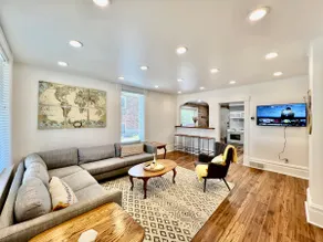 Historic Downtown Diamond House - Image 3
