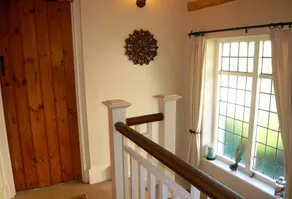 3 bed detached country house 4 miles from Brighton - Image 2