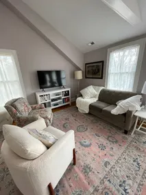 Cozy cottage in the village of Pound Ridge - Image 5