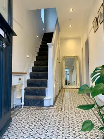 Entire house perfect for airport & city sleeps 10 - Image 2