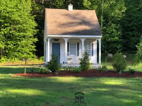 ”The Porch” Your cozy home away from home! - Image 5