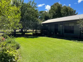 Elmwood Cottage Farm Stay - Image 4