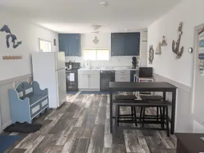 Cozy Cottage Across from Lake Huron - Image 3