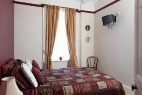 Fitzpatricks Inn - Image 3