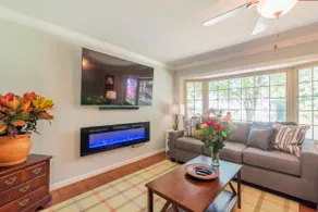 Luxury Location and Convenience with a Hot Tub - Image 2