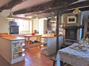 Barn- och husdjursvänligt stengård med privat pool på 2 tunnland - Image 5