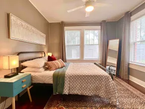 Historic & Modest Apartment 1.0 - Image 2