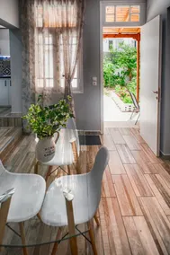Neoclassical Preserved House with Beautiful Garden - Image 4