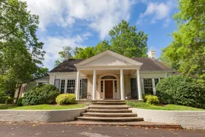 $4M - 9,000ft Belle Meade Estate w/ Pool - Image 3