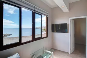 Sonias City Beach - Image 4
