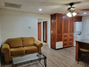 Honey Creek Guesthouse - Image 4