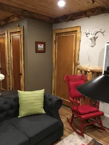 1st Floor - 1 mile from San Moritz Lodge - Image 4