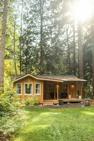 Beautiful Rolling Bay Cabin on Bainbridge Island. - Image 2