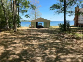 Hunters/fisherman's paradise with Pontoon rental - Image 2