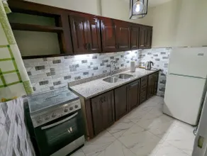 Kingsley's Hillman Apartment - Image 2