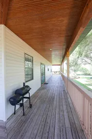 3.5 Acre Modern Country Farmhouse |23 mi to Disney - Image 5