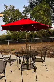 Cheerful 3 bed 2 bath newly renovated/off fwy 99 - Image 4