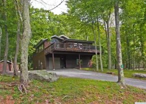 Mountaintop Lookout with Hot Tub under the Stars - Image 3