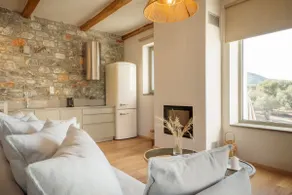 Elies Residences Luxury Apartments - Image 2