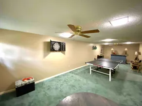 Spacious house close to restaurants & both marinas - Image 5