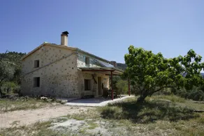 MOUNTAIN HOUSE WITH BEAUTIFUL VIEWS - Image 2