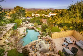 Hillside Oasis: Hot Tub, Grotto, View - Image 2