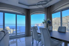 Designer Finished SeaView Apartment - Image 2