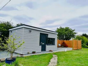 Modern studio chalet. Sleeps 2. - Image 2