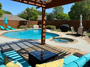 One Story House, King Beds, TV in all bedrooms, Desks, Grill and Pool.  - Image 2